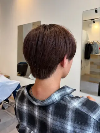 カラー メンズ 荒井 茉凜のヘアスタイル