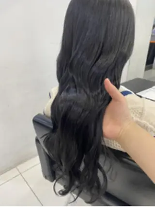 ロング 川畑 花菜のヘアスタイル