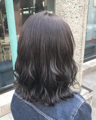 セミロング カラー ヘアアレンジ TOKI /透明感/原宿のヘアスタイル