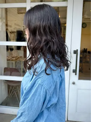 ミディアム パーマ シカナイ アリサのヘアスタイル