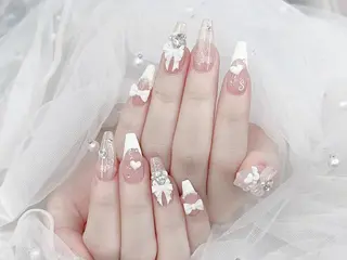 ネイル ユリ kbiのネイルデザイン