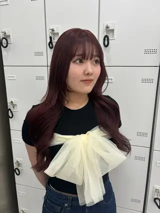 ロング カラー 抜け感レイヤー︴ ニュアンスカラーのヘアスタイル