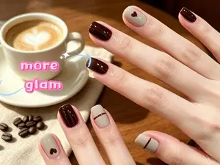 ネイル More Glam 池袋東口店のネイルデザイン
