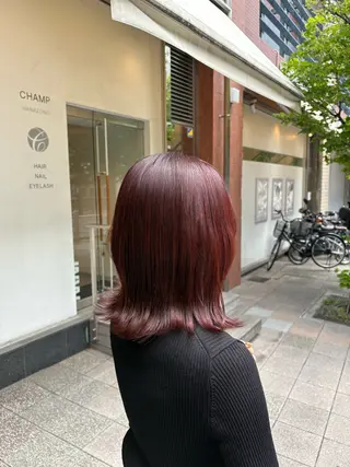 ミディアム 古林 彩花のヘアスタイル