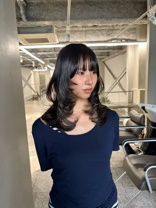 セミロング 淡いCOLOR/ Layer/UNAのヘアスタイル