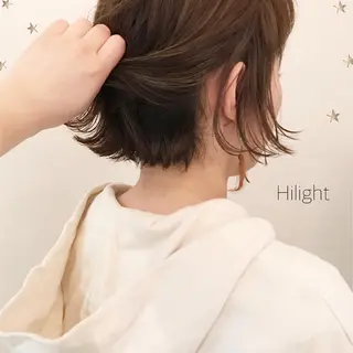 ショート カラー 市川 千夏のヘアスタイル