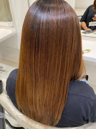 パーマ .MANA. 【艶髪ロング】のヘアスタイル