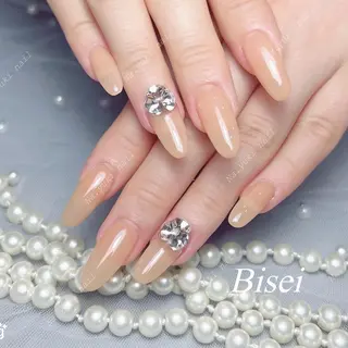 ネイル 🦋 Queenieのネイルデザイン