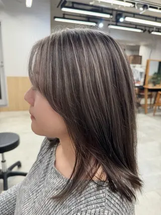 ミディアム カラー 縮毛矯正/髪質改善 インナーカラーせいぎのヘアスタイル