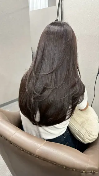 ロング SLASHスラッシュ 木下結月果のヘアスタイル