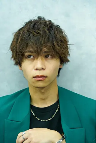 ミディアム パーマ メンズ 垢抜け・メンズパーマ 津山祐紀のヘアスタイル