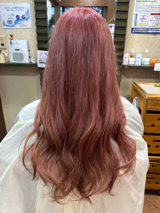 ロング カラー 新田 甲のヘアスタイル