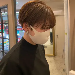 ショート カラー ウルフカット 811 大阪梅田 ウルフのヘアスタイル