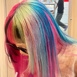 ロング カワハラ イチカのヘアスタイル