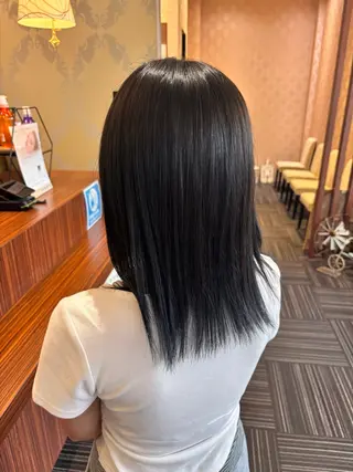 セミロング 高橋 佳那のヘアスタイル