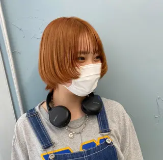 ショート カラー 横尾 歩のヘアスタイル