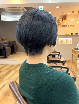 ショート カラー 浅海 和孝のヘアスタイル