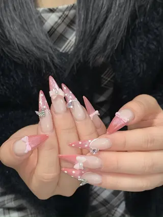 ネイル Lyna 池袋のネイルデザイン