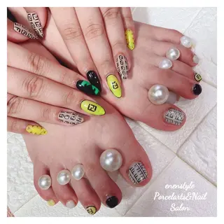 ミディアム ネイル 🐾enen style 🐾のネイルデザイン