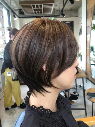 ショート ハイライトバレイヤー ジュ&縮毛矯正✨櫻野のヘアスタイル