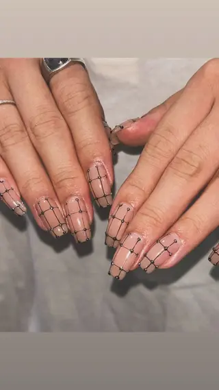 ネイル 🪐富島彩夏 /海外nail🪐のネイルデザイン