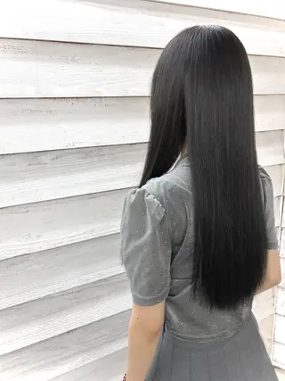 ロング カラー 佐藤 隆太のヘアスタイル