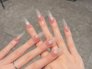 ネイル Luna ✨のネイルデザイン