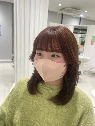 ミディアム はなざわ めいのヘアスタイル