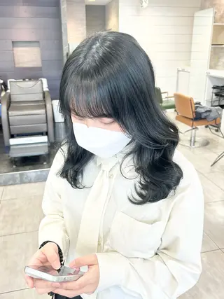 ミディアム レイヤー/艶髪カラー 森本くるみのヘアスタイル