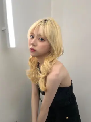 カラー 盛れる顔周り✨韓国式 レイヤーkanatoのヘアスタイル