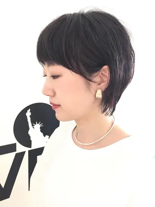 ショート カラー ✂️小顔カット✂️ 山本有紀のヘアスタイル