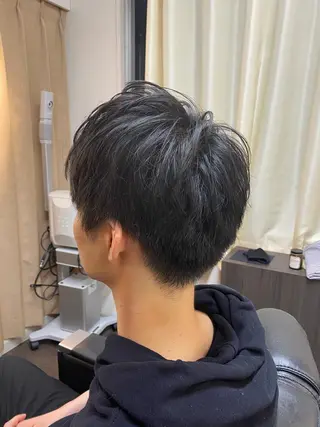 ショート メンズ KUTSUKAKE YUTOのヘアスタイル