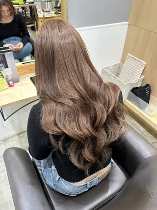 ロング miloc naha ナナカのヘアスタイル
