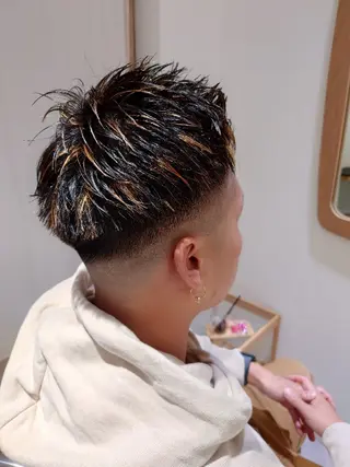 ショート ナカヤマ ヒロトのヘアスタイル
