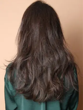 ロング パーマ 浅沼 ゆいのヘアスタイル