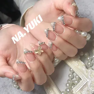 ネイル 🦋 Queenieのネイルデザイン