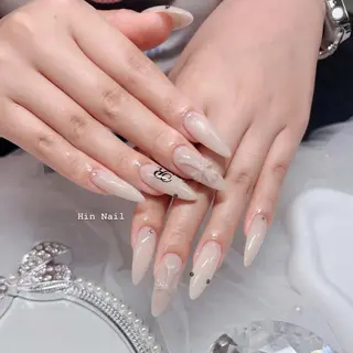 ネイル HIN NAILのネイルデザイン