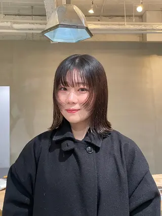 ミディアム 中村 玲音のヘアスタイル