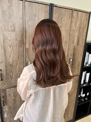 ロング カラー 栗原 志穂のヘアスタイル