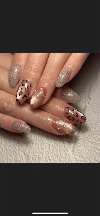 ネイル MoonNail ユリ🌸のネイルデザイン