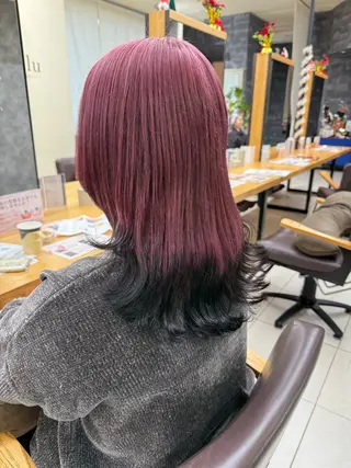 セミロング カラー 🩵さき🤍 可愛いを叶える美容師のヘアスタイル