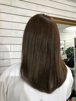 セミロング カラー ヘアアレンジ 🦋美髪／エクステ 🦋アベイクミのヘアスタイル