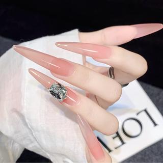ネイル Oomiya 服部のネイルデザイン