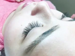 マツエク・マツパ brille ~eyelash~のヘアスタイル