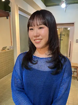 セミロング カラー イワマ ナツミのヘアスタイル