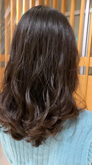 ロング カラー パーマ ヘアアレンジ キッズ ネイル マツエク・マツパ ARMONY秋山輝也 コテ巻き風パーマ特化のヘアスタイル