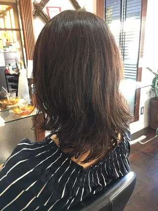 セミロング パーマ 日比谷 翔太のヘアスタイル