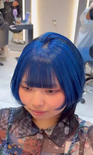 ショート カラー ハイトーン💗ピンク 🛼カラフル🍀のヘアスタイル