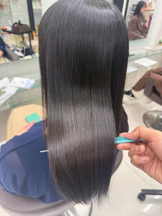 ミディアム カラー EARTH 山﨑龍馬のヘアスタイル