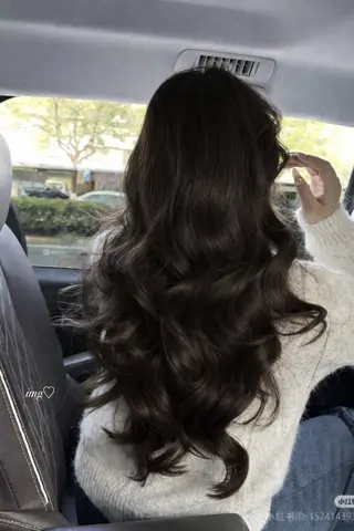カラー 暗髪透明感🩵ྀི艶 カラー🦢みいのヘアスタイル